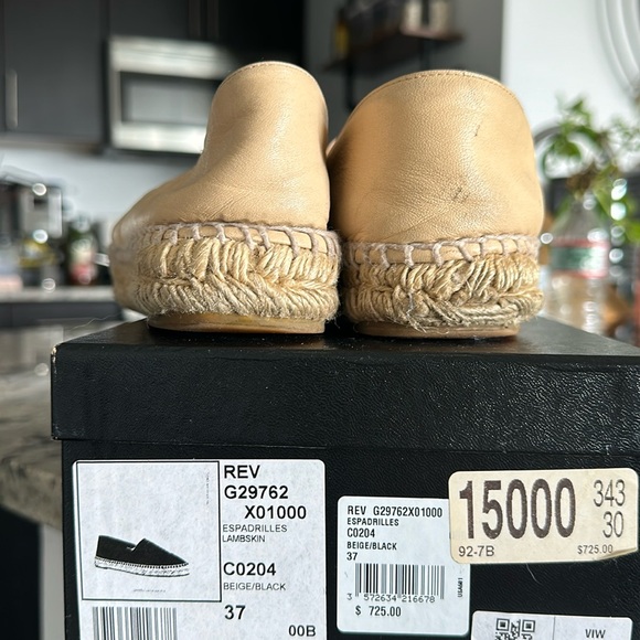 Beige Black Chanel shoes - Picture 5 of 9